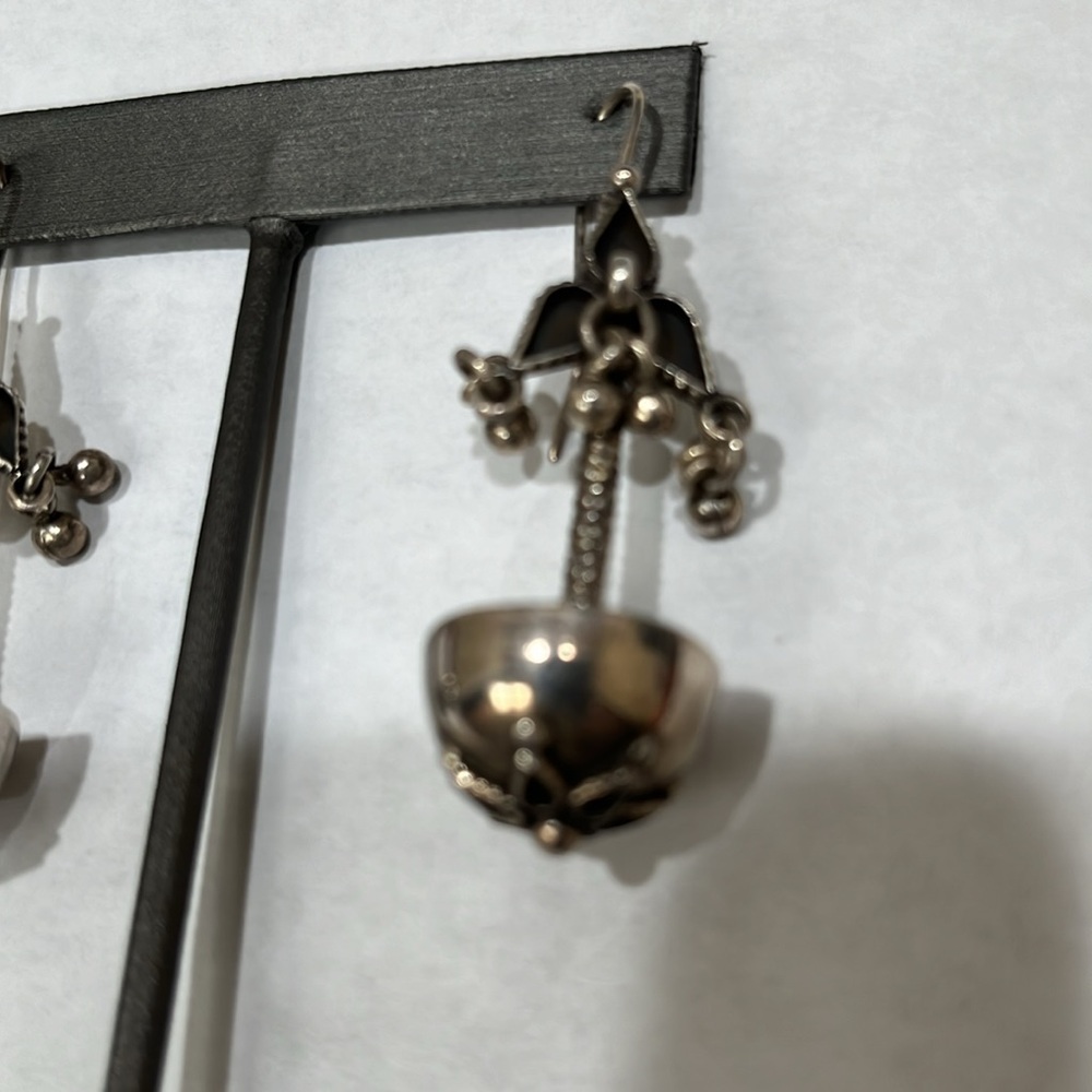 Silver Earrings - Picture 3 of 6